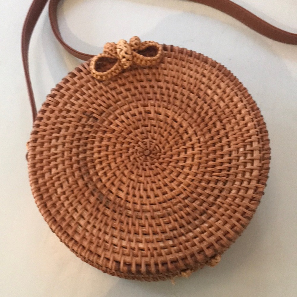 Round Rattan Crossbody Bag